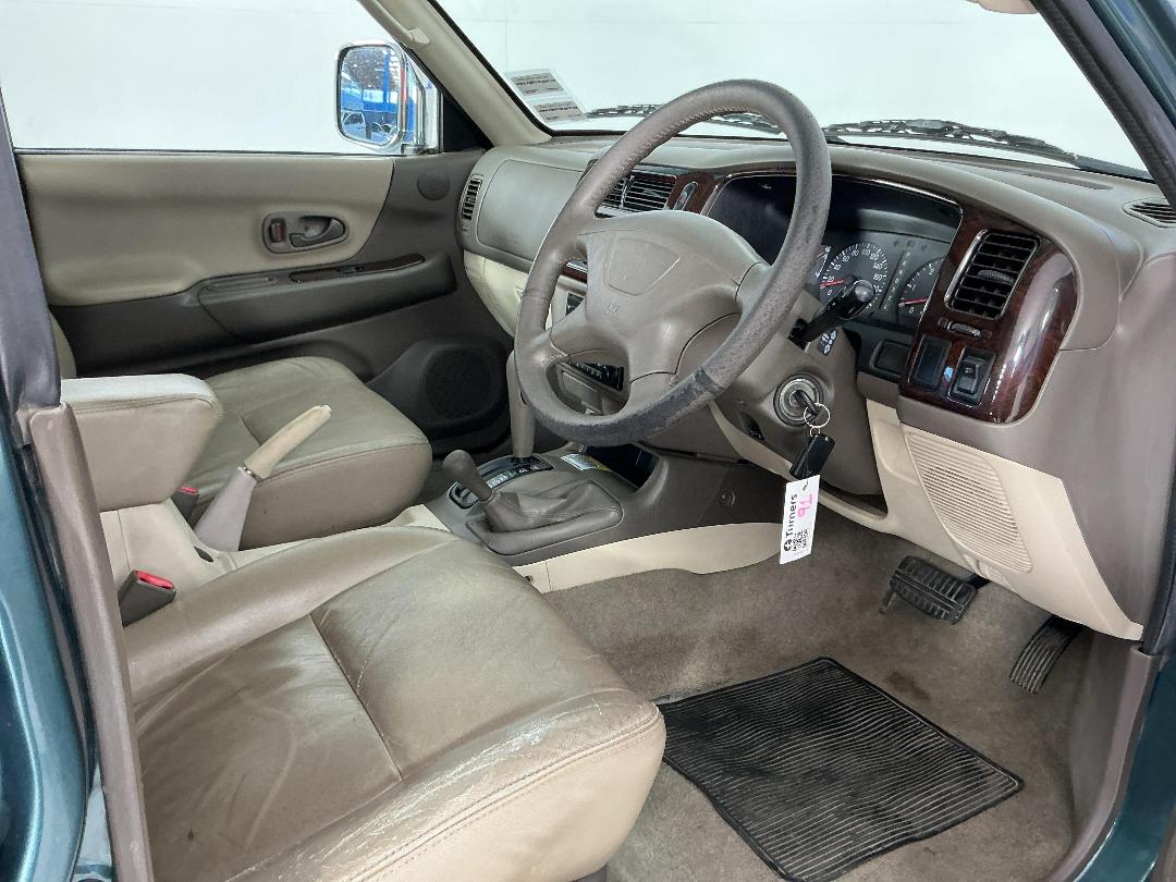 Photo '16' of Mitsubishi Challenger