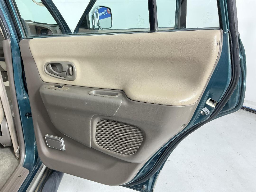 Photo '19' of Mitsubishi Challenger