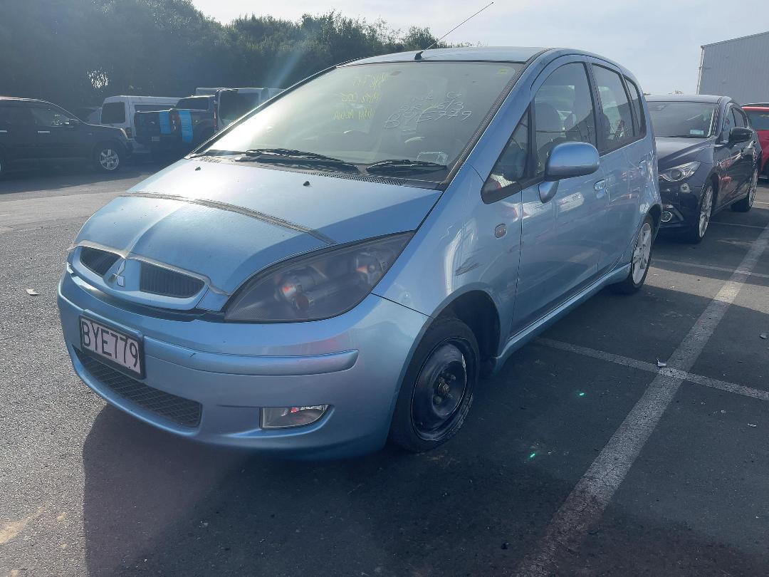 Photo '4' of Mitsubishi Colt Sport