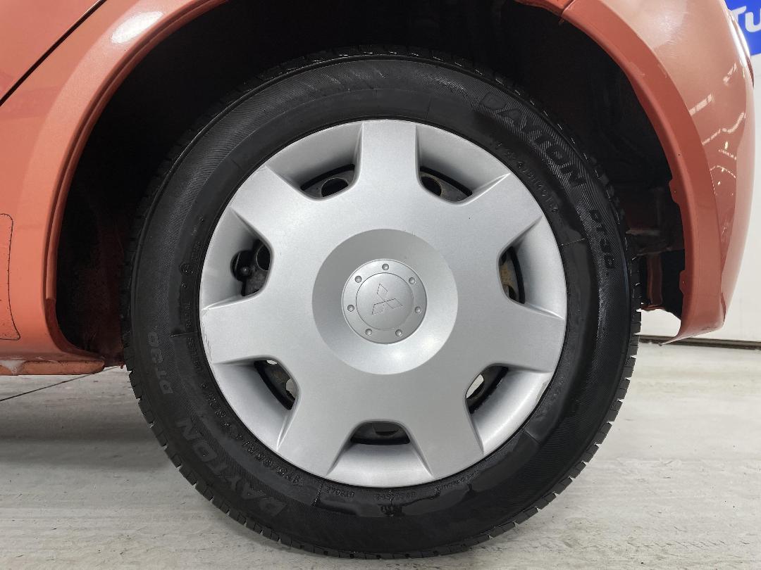 Photo '11' of Mitsubishi Colt