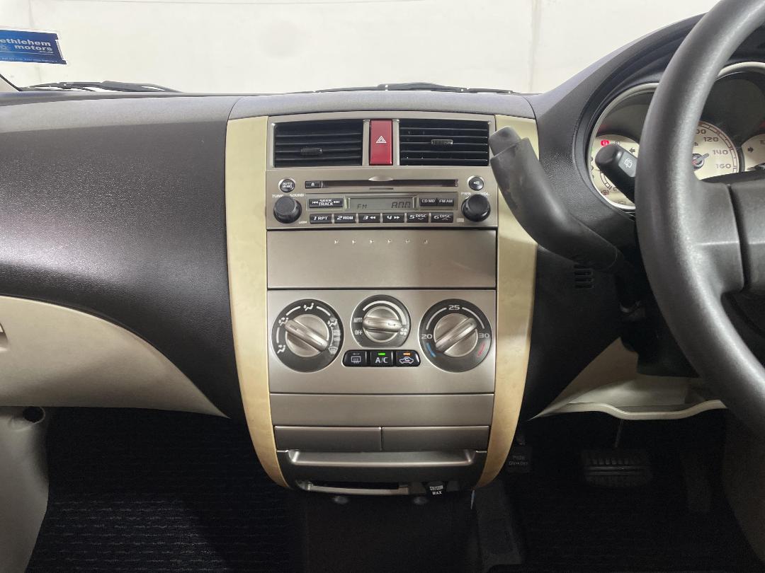 Photo '18' of Mitsubishi Colt