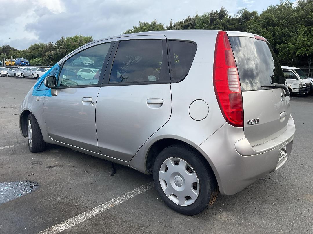 Photo '5' of Mitsubishi Colt