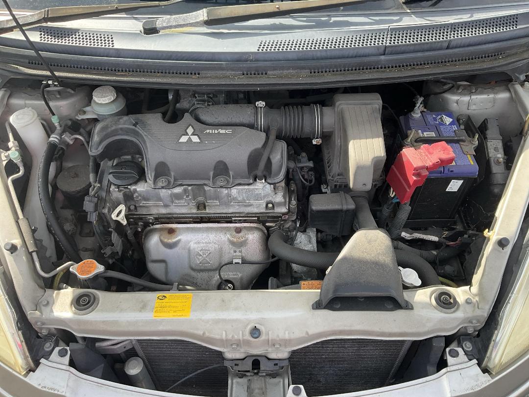 Photo '14' of Mitsubishi Colt