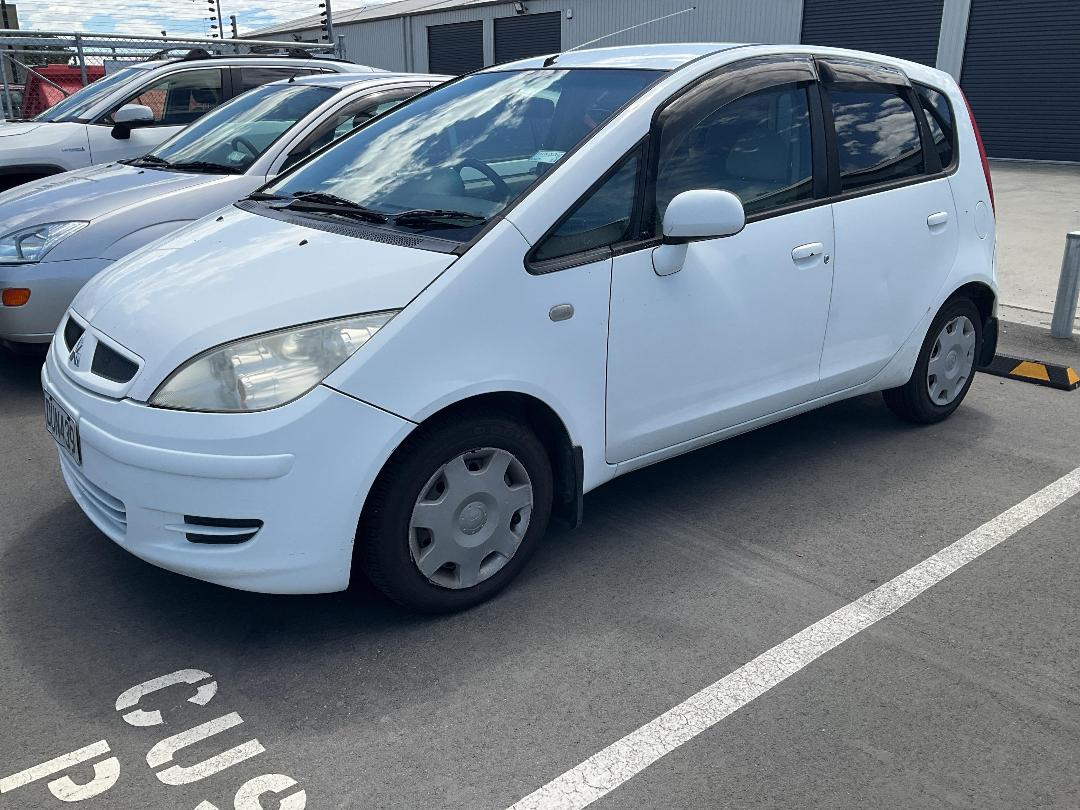 Photo '6' of Mitsubishi Colt Photo '6' of Mitsubishi Colt