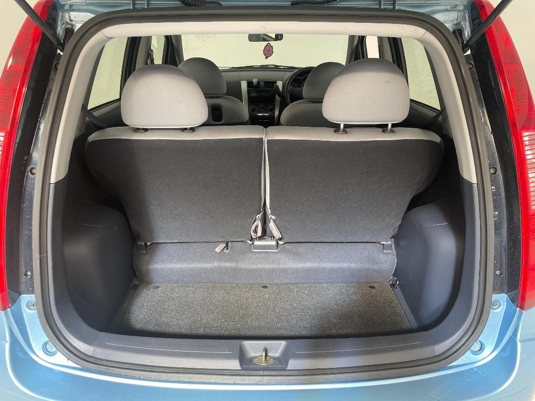 Photo '14' of Mitsubishi Colt Photo '14' of Mitsubishi Colt