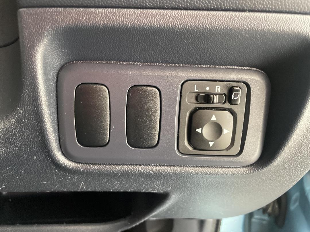 Photo '24' of Mitsubishi Colt Photo '24' of Mitsubishi Colt