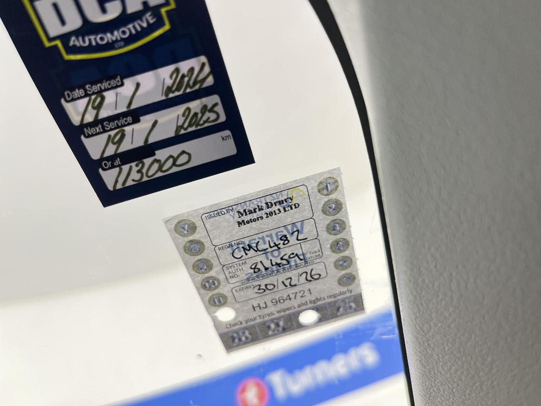 Photo '23' of Mitsubishi Colt Photo '23' of Mitsubishi Colt