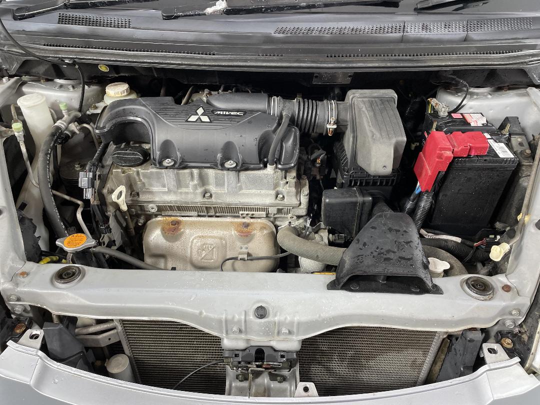 Photo '13' of Mitsubishi Colt