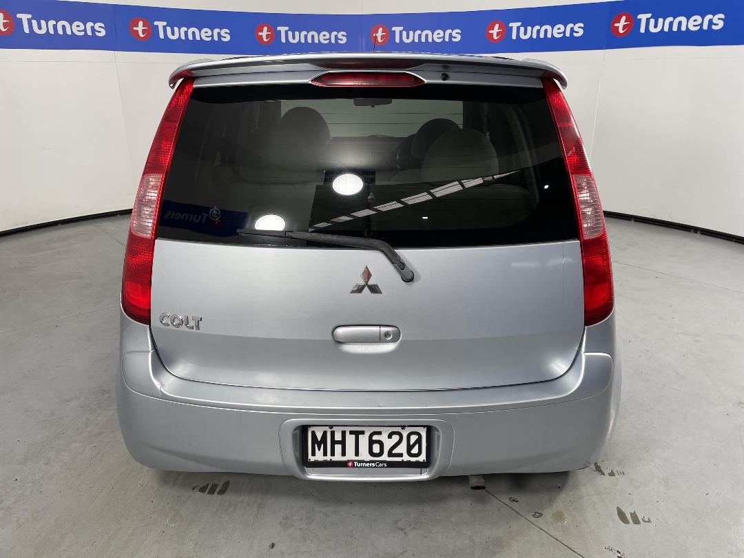 Photo '6' of Mitsubishi Colt