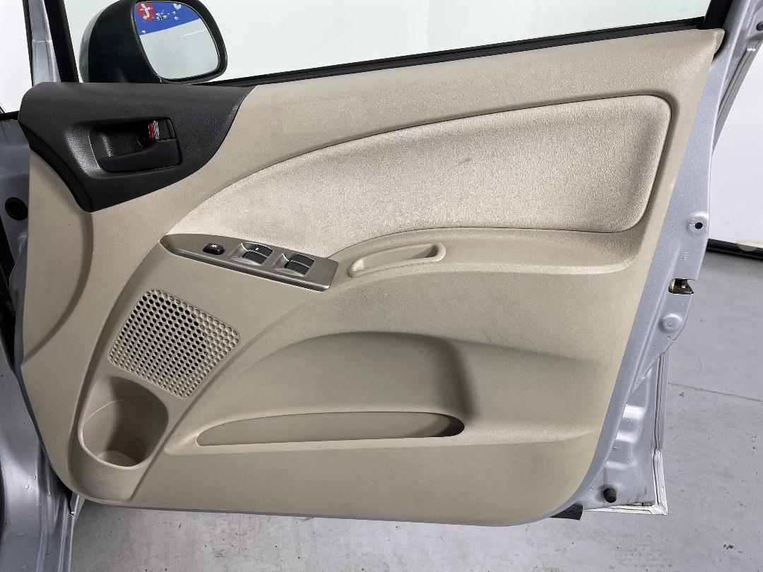 Photo '15' of Mitsubishi Colt