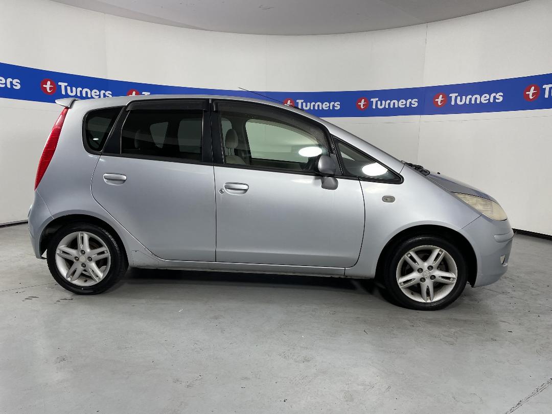 Photo '23' of Mitsubishi Colt