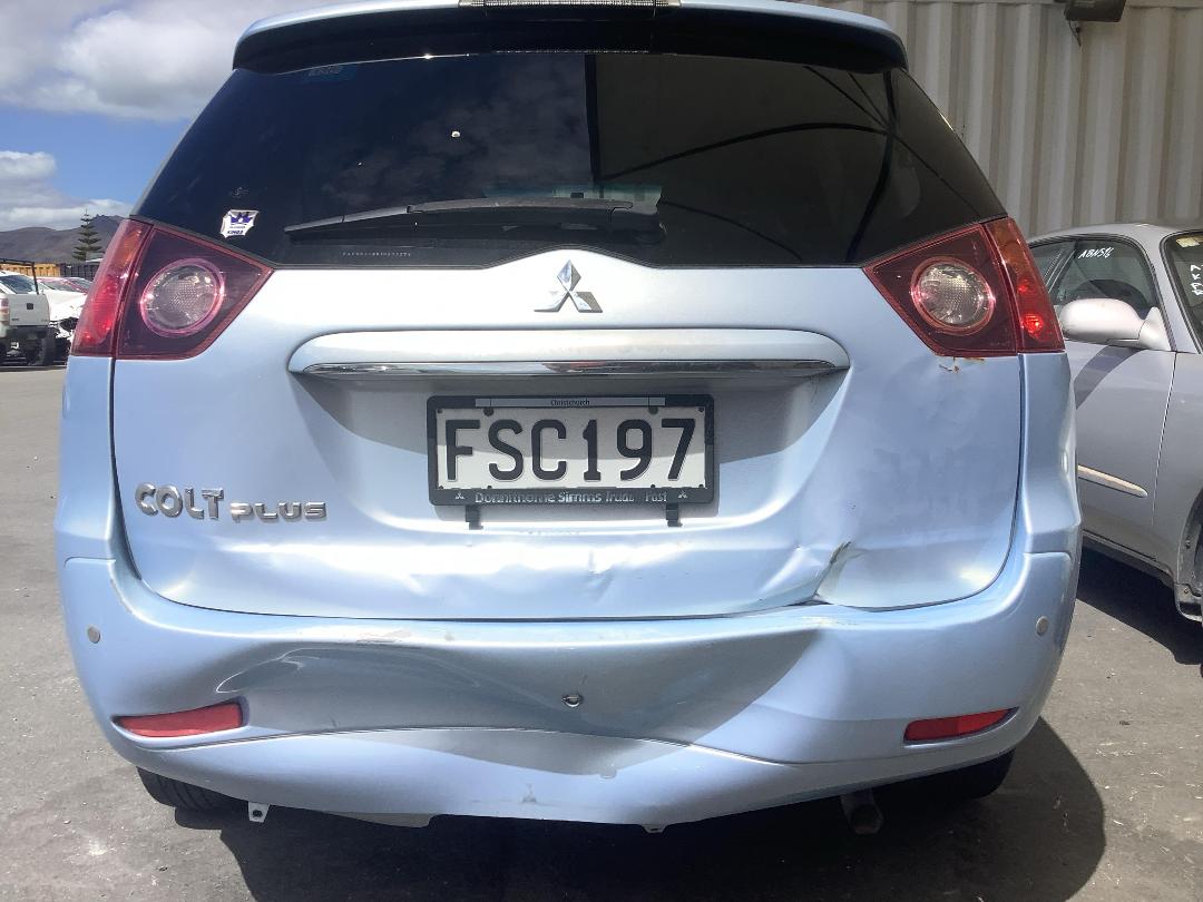 Photo '5' of Mitsubishi Colt Photo '5' of Mitsubishi Colt