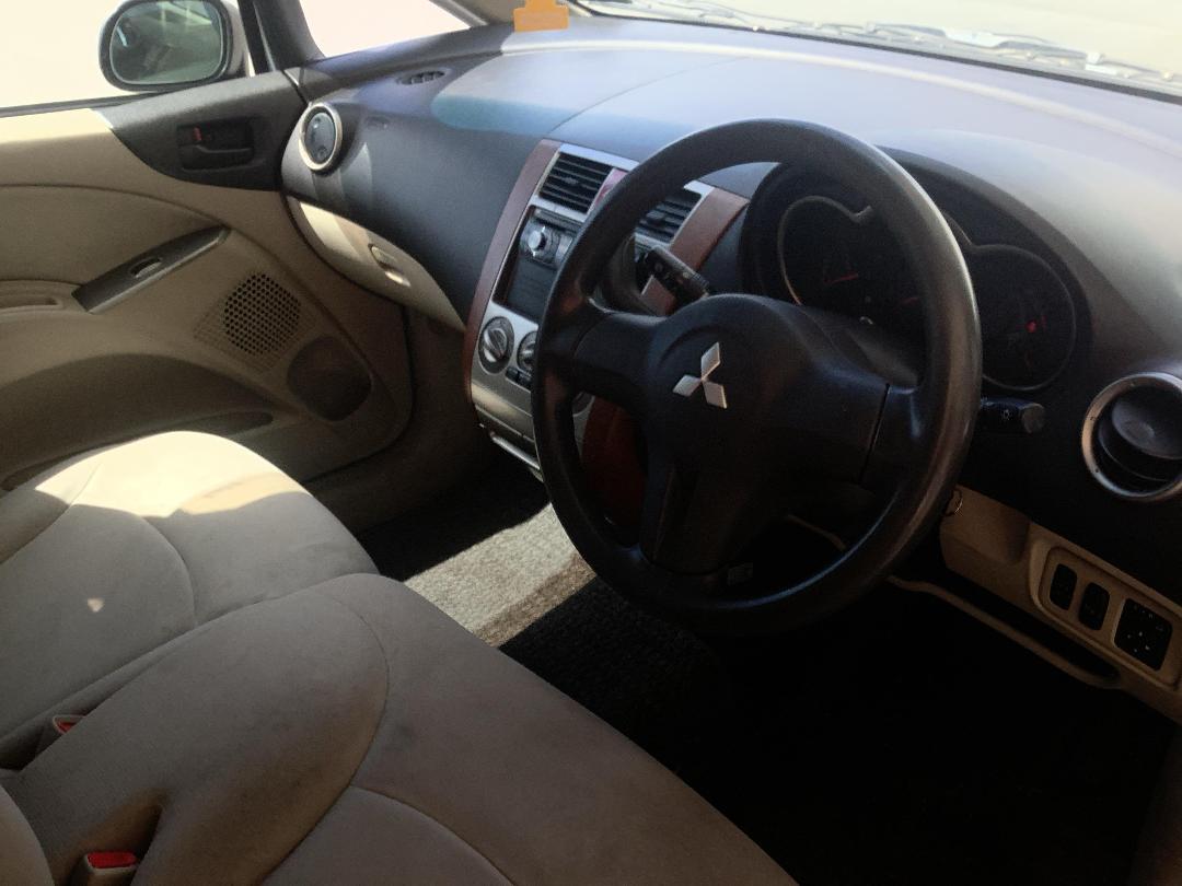 Photo '11' of Mitsubishi Colt Photo '11' of Mitsubishi Colt