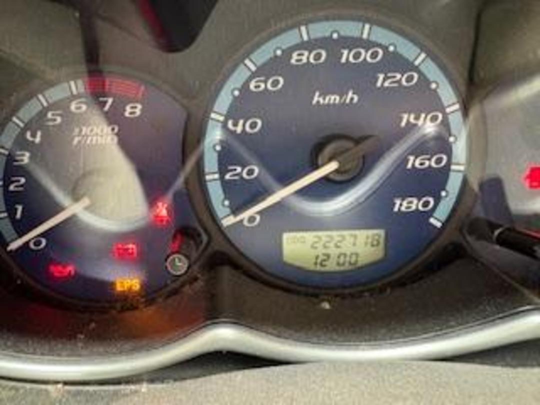 Photo '8' of Mitsubishi Colt