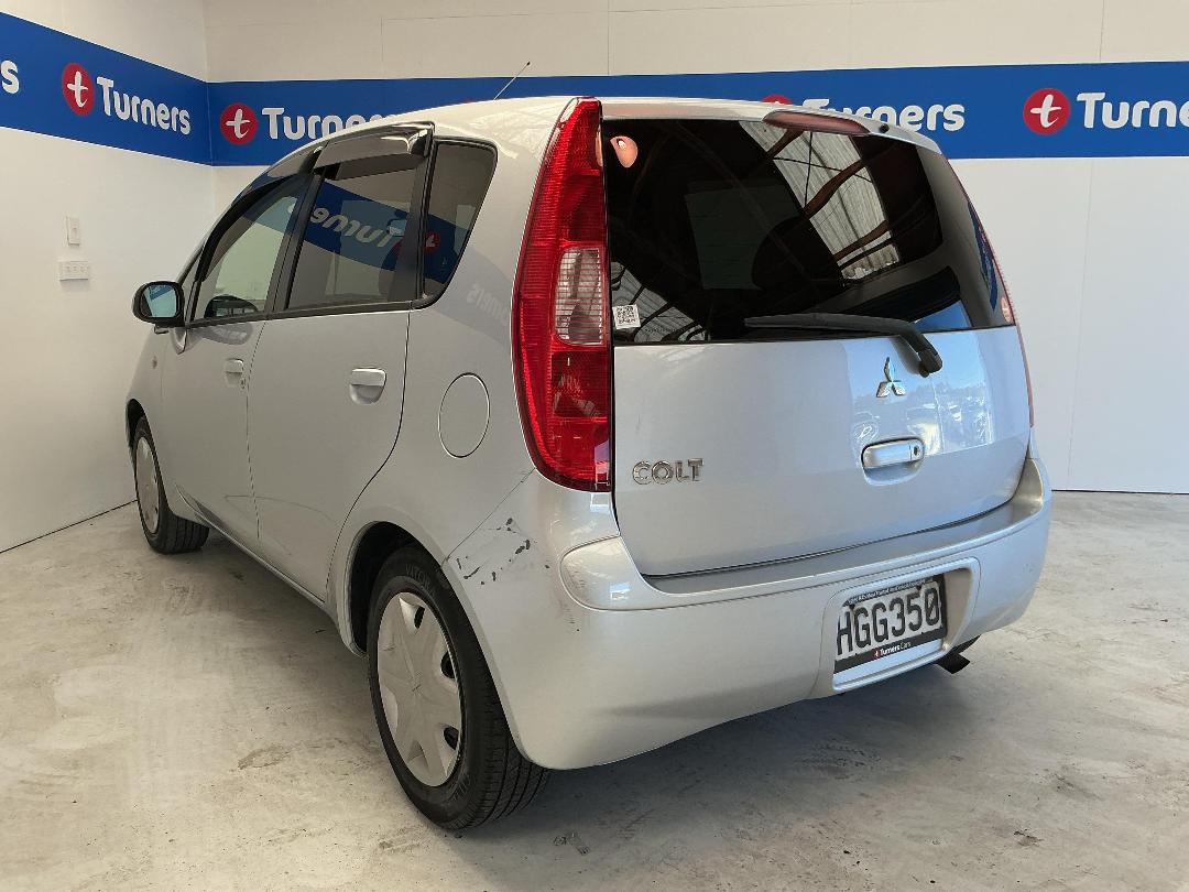 Photo '5' of Mitsubishi Colt Photo '5' of Mitsubishi Colt