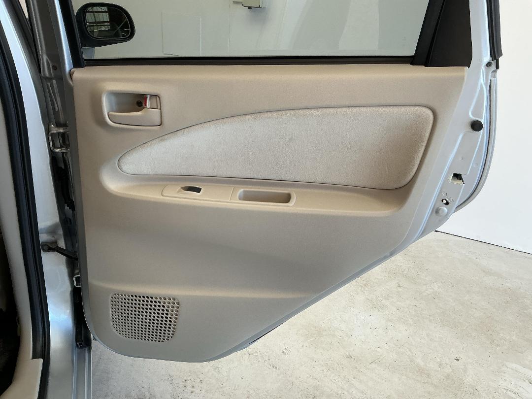 Photo '19' of Mitsubishi Colt Photo '19' of Mitsubishi Colt