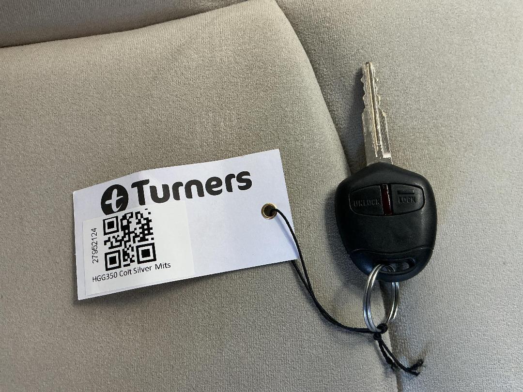 Photo '22' of Mitsubishi Colt Photo '22' of Mitsubishi Colt