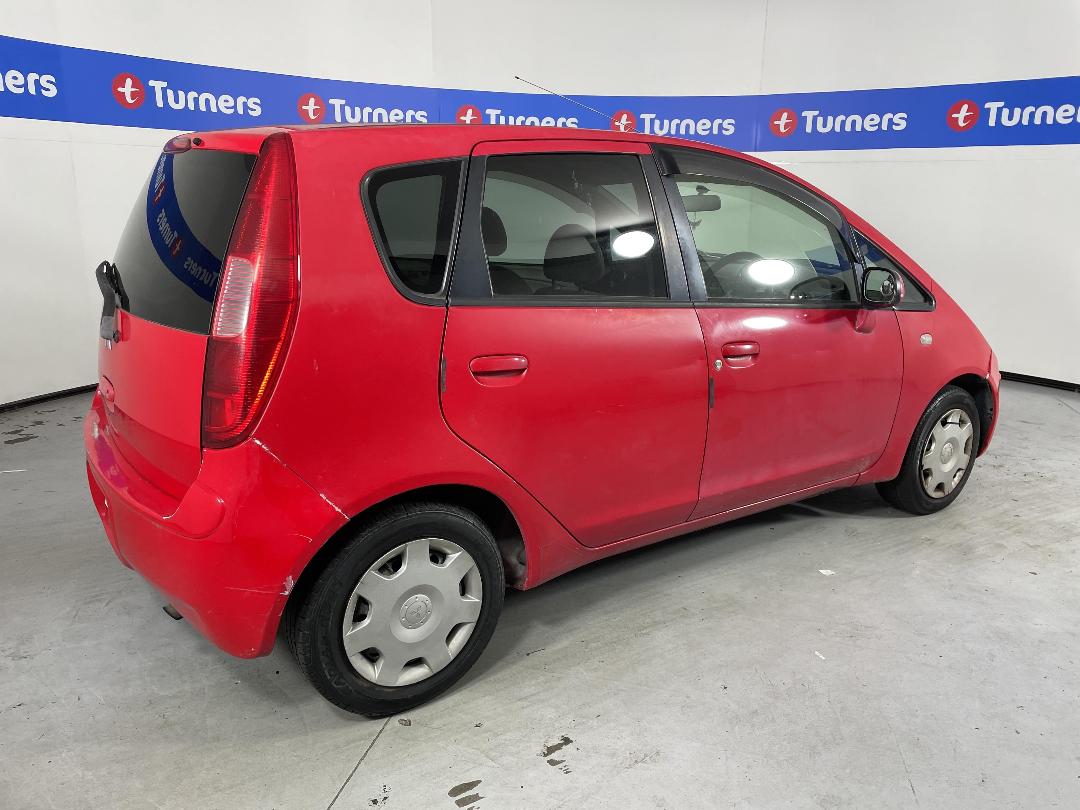 Photo '7' of Mitsubishi Colt Photo '7' of Mitsubishi Colt