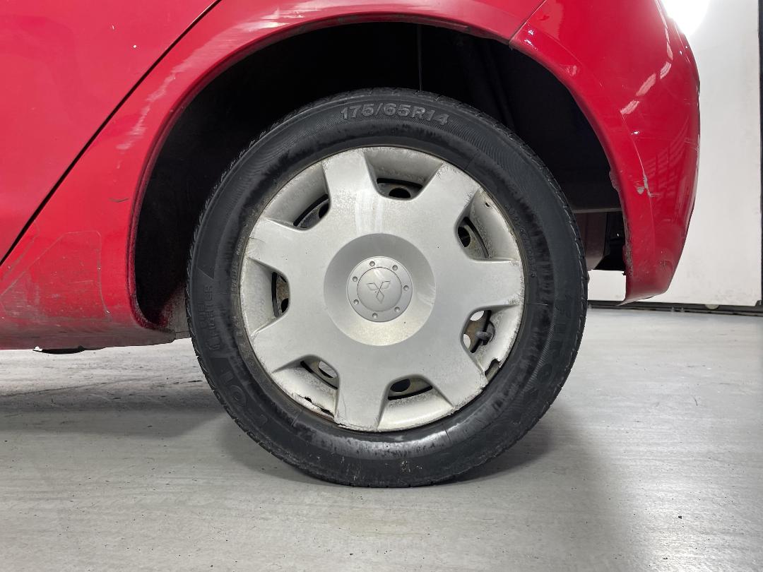 Photo '11' of Mitsubishi Colt Photo '11' of Mitsubishi Colt