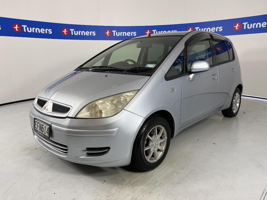 Photo '4' of Mitsubishi Colt