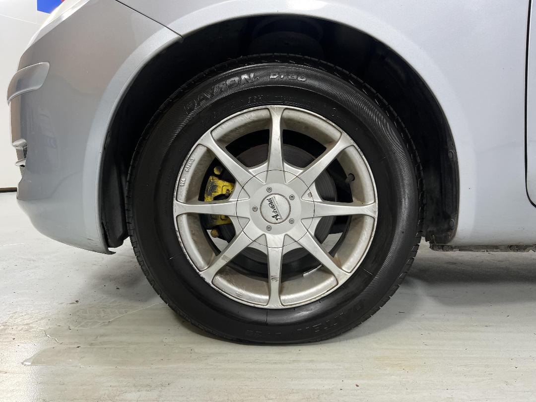 Photo '10' of Mitsubishi Colt