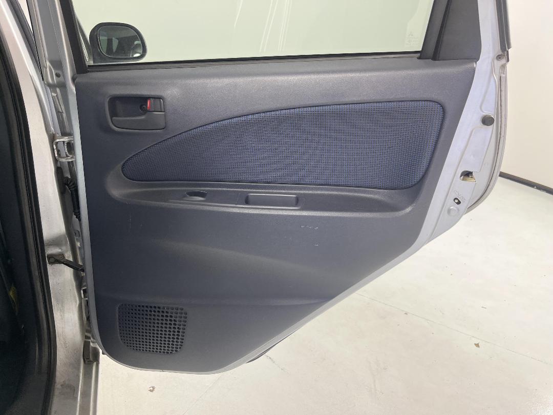 Photo '19' of Mitsubishi Colt