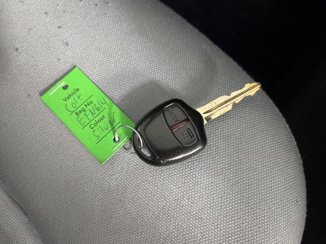 Photo '22' of Mitsubishi Colt