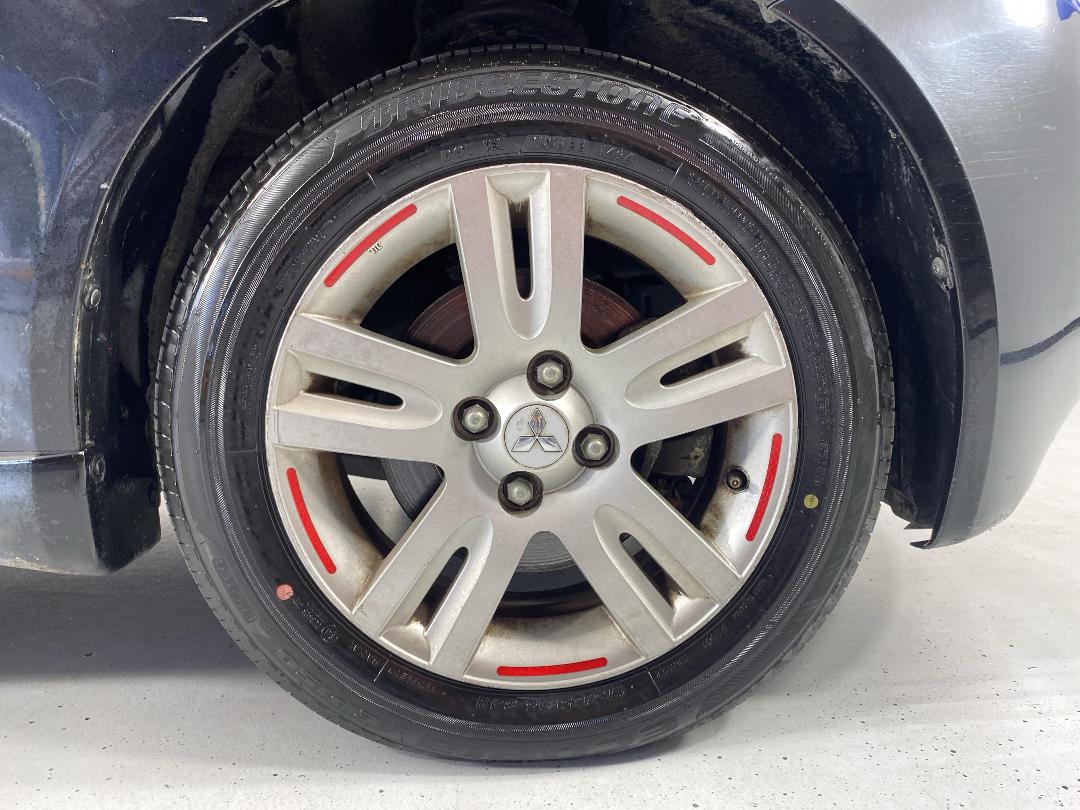 Photo '9' of Mitsubishi Colt