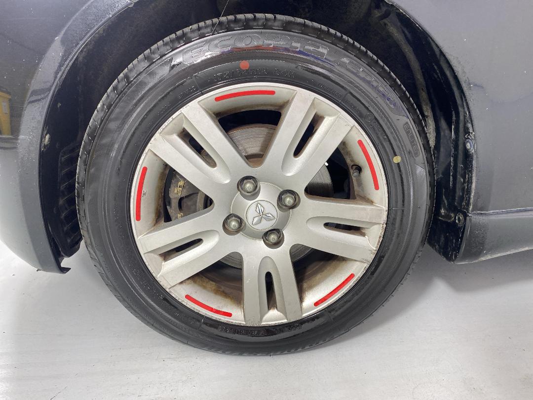 Photo '10' of Mitsubishi Colt