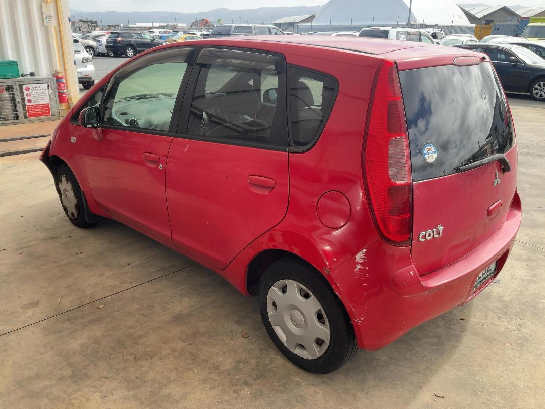 Photo '3' of Mitsubishi Colt