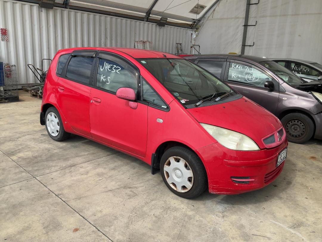 Photo '8' of Mitsubishi Colt