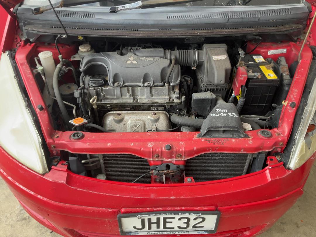 Photo '10' of Mitsubishi Colt