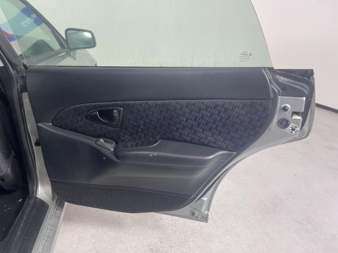 Photo '16' of Mitsubishi Diamante VR