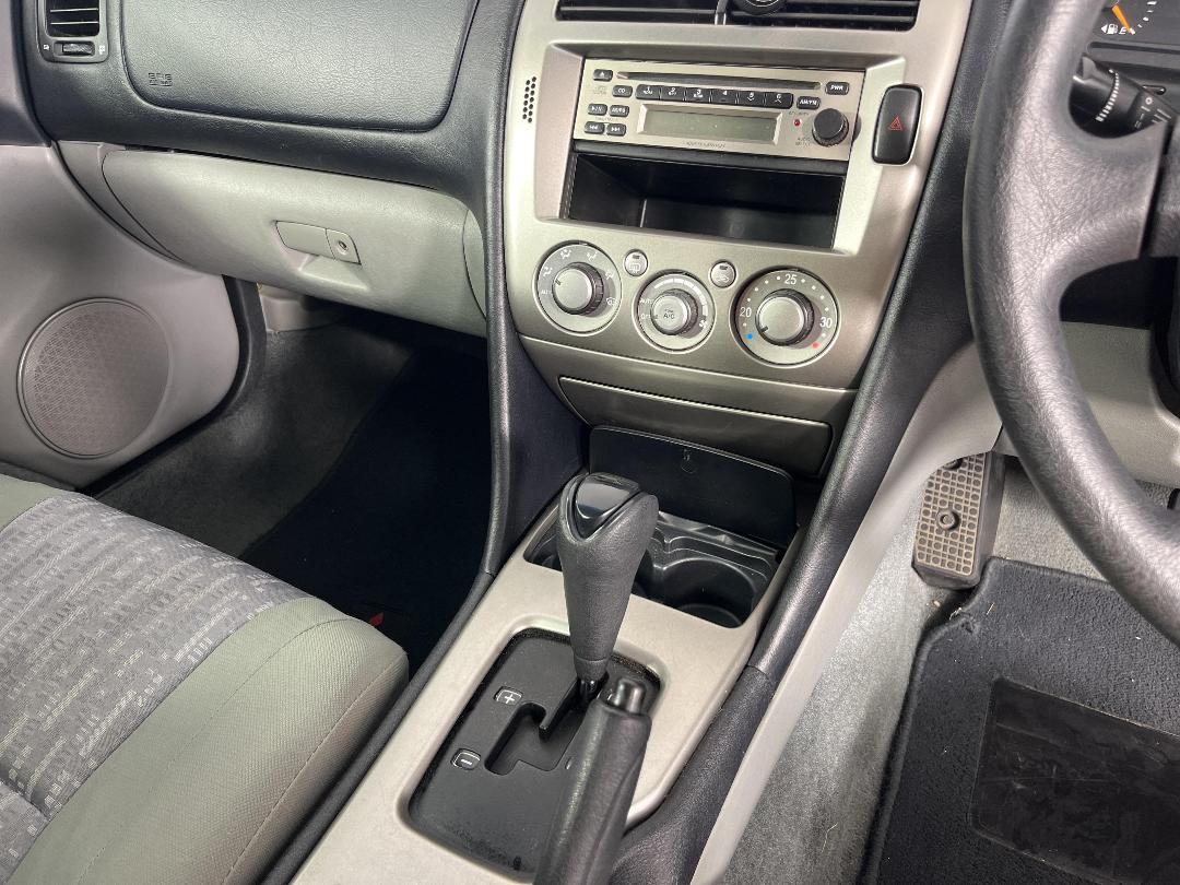 Photo '17' of Mitsubishi Diamante