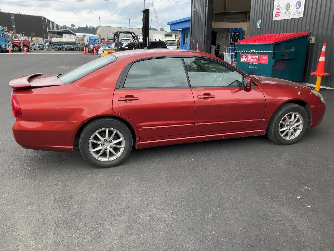 Photo '8' of Mitsubishi Diamante VR Photo '8' of Mitsubishi Diamante VR