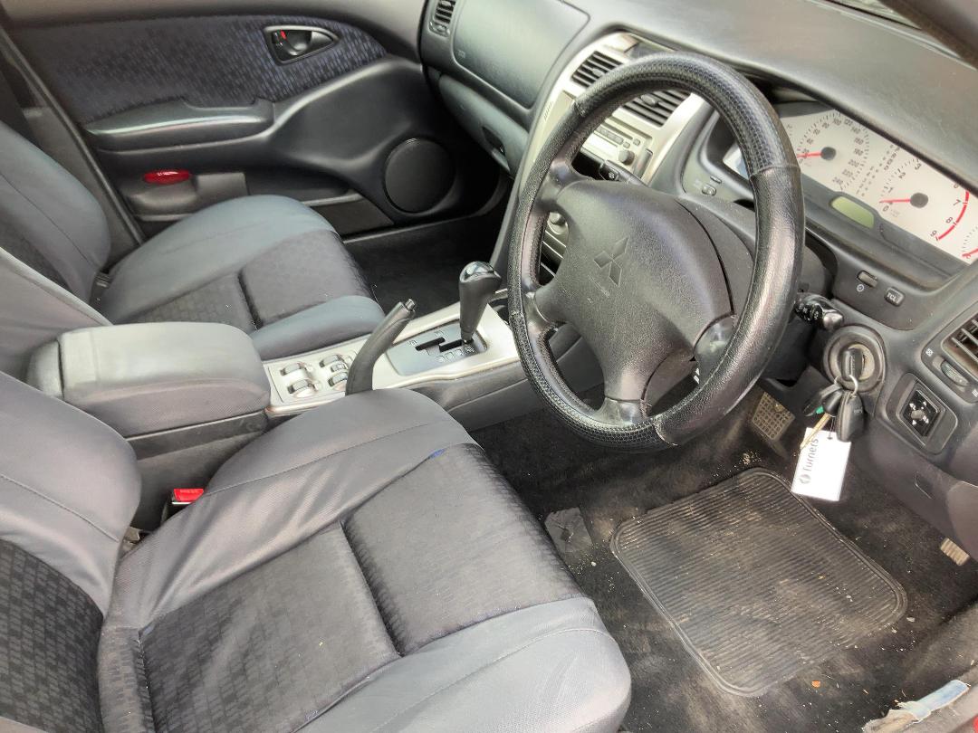 Photo '15' of Mitsubishi Diamante VR Photo '15' of Mitsubishi Diamante VR