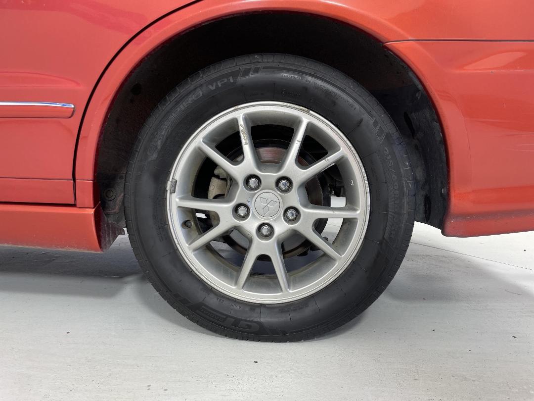 Photo '11' of Mitsubishi Diamante