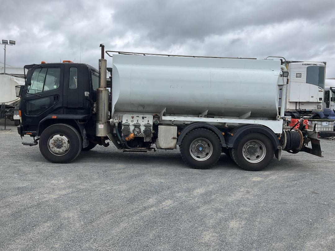 Photo '7' of Mitsubishi Fighter FN270K1 Tanker