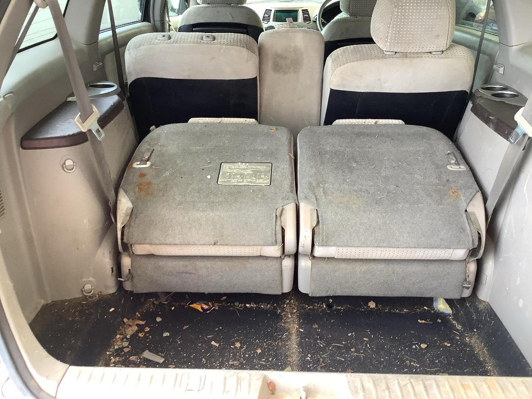 Photo '6' of Mitsubishi Grandis Photo '6' of Mitsubishi Grandis