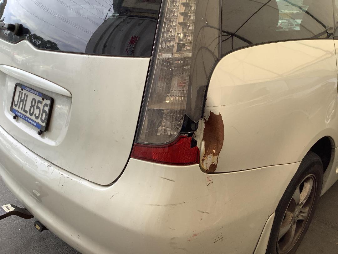 Photo '4' of Mitsubishi Grandis Photo '4' of Mitsubishi Grandis