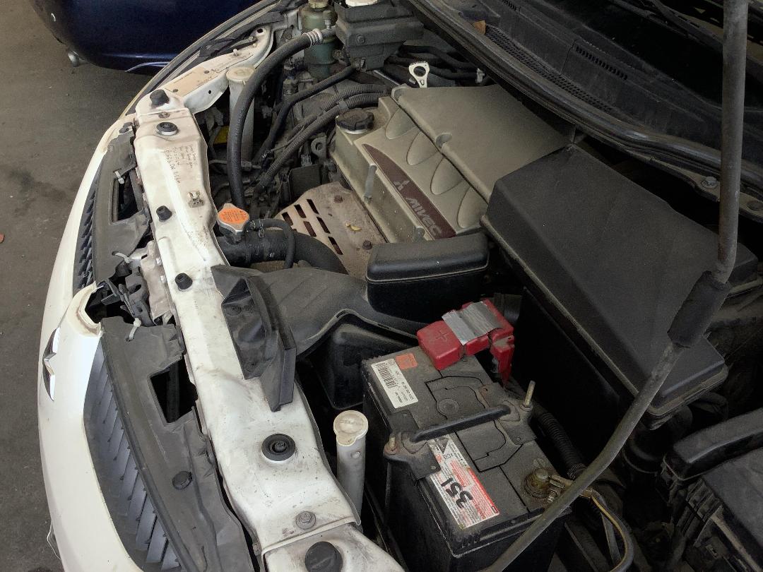 Photo '11' of Mitsubishi Grandis Photo '11' of Mitsubishi Grandis