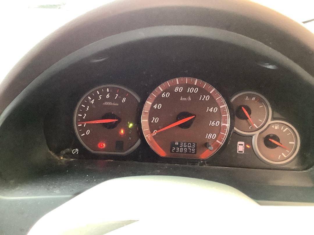 Photo '14' of Mitsubishi Grandis Photo '14' of Mitsubishi Grandis