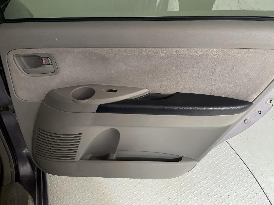 Photo '19' of Mitsubishi Grandis Photo '19' of Mitsubishi Grandis