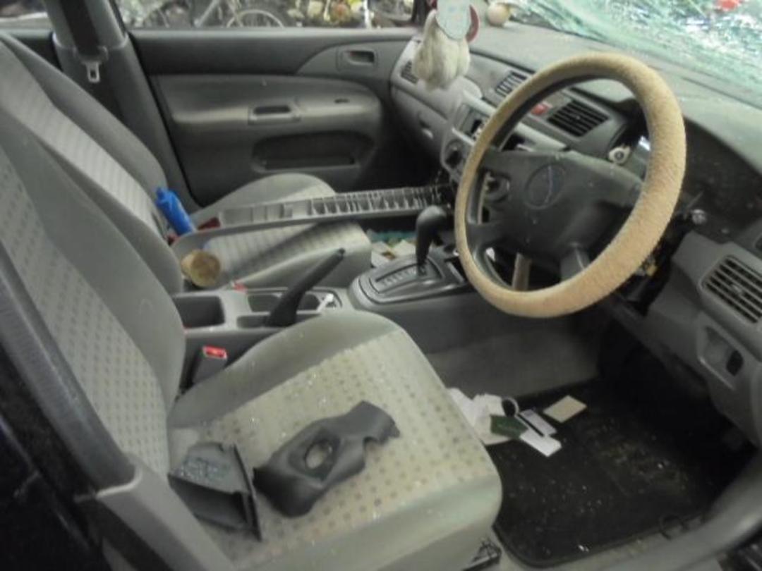 Photo '25' of Mitsubishi Lancer SP