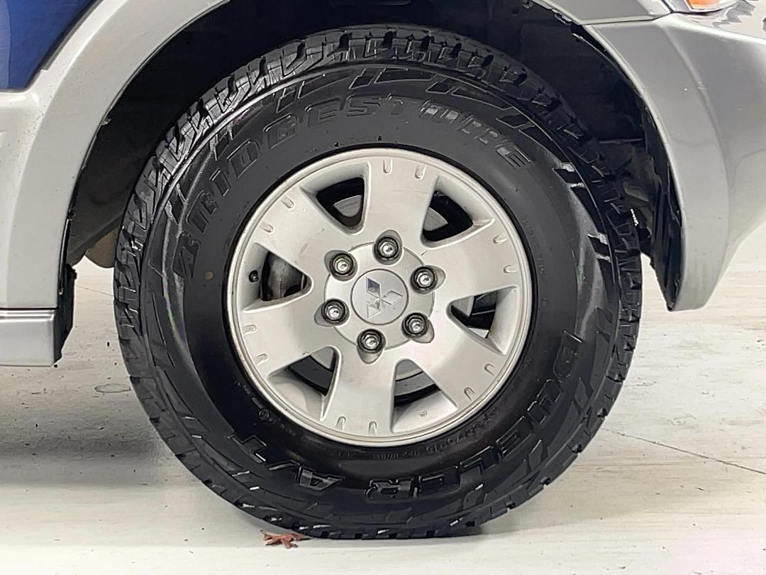 Photo '9' of Mitsubishi Pajero