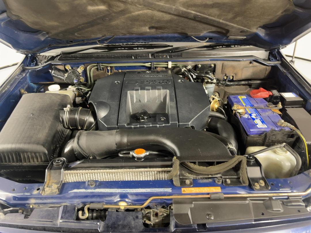 Photo '13' of Mitsubishi Pajero