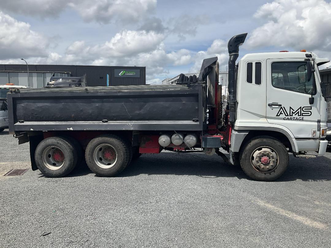 Photo '3' of Mitsubishi Shogun FV350K3 Tipper