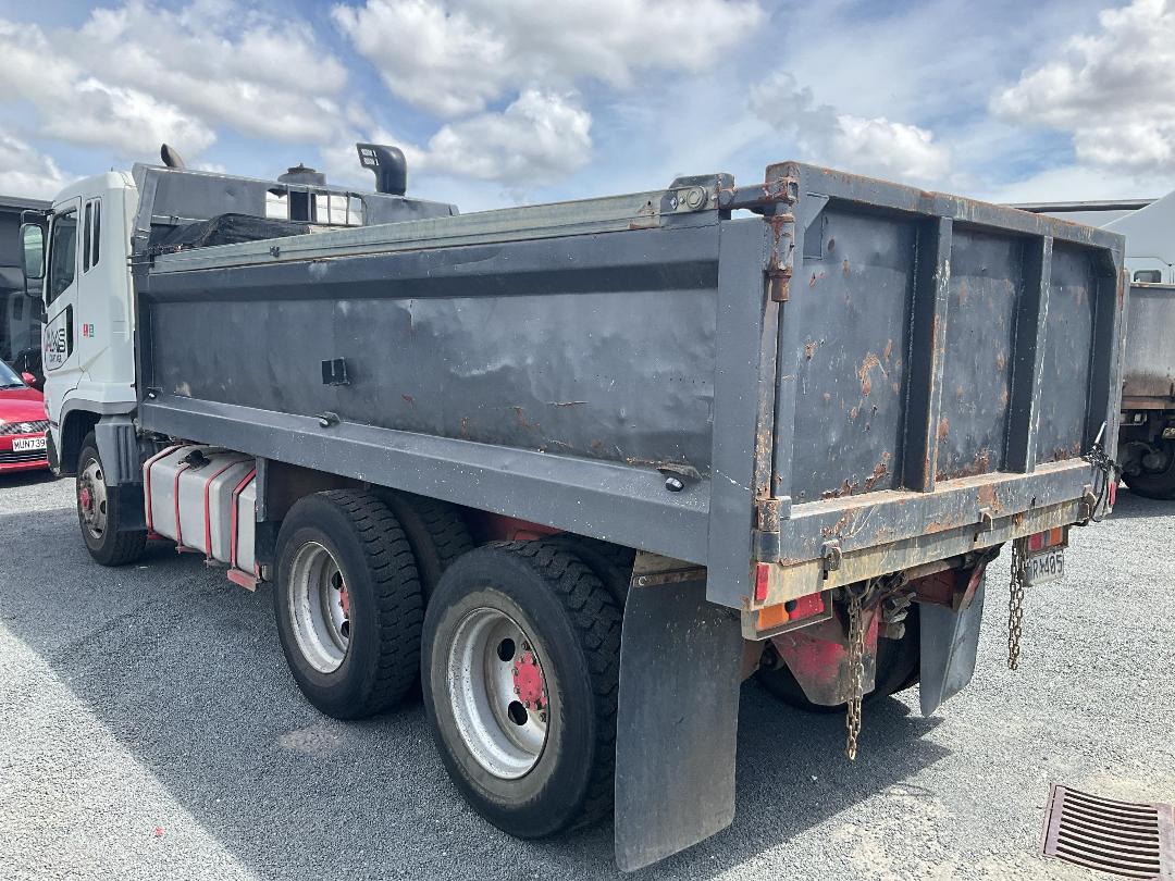 Photo '6' of Mitsubishi Shogun FV350K3 Tipper