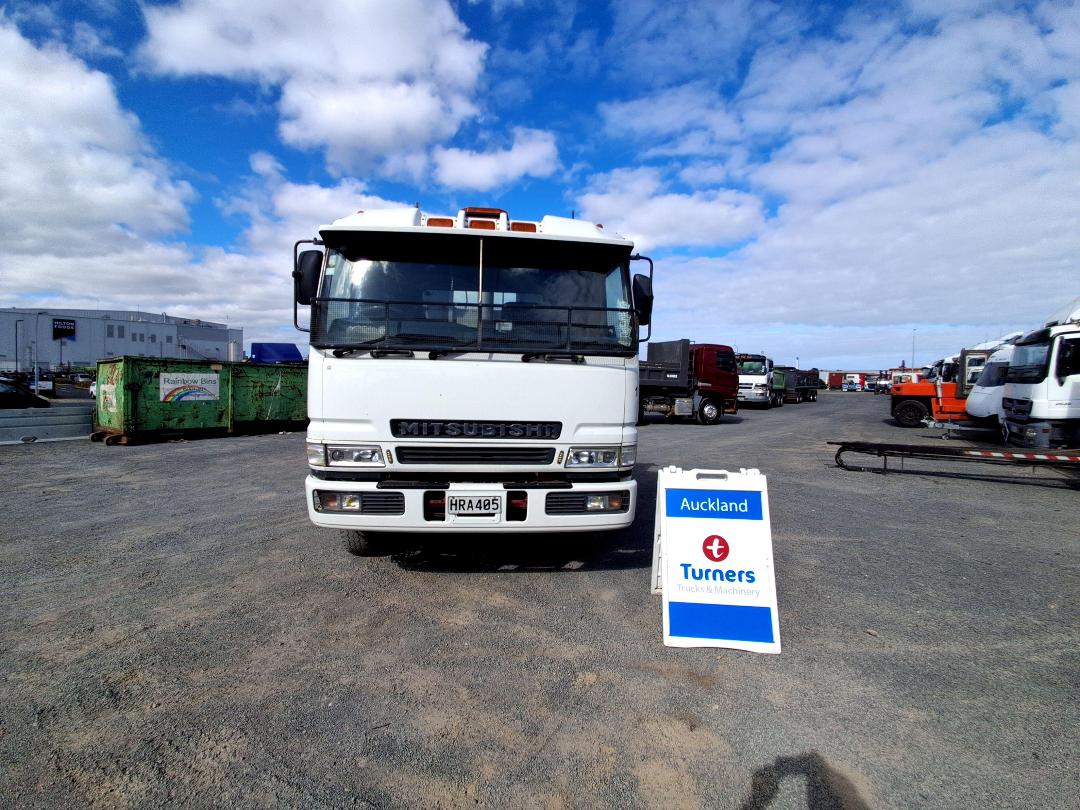 Photo '10' of Mitsubishi Shogun FV350K3 Tipper
