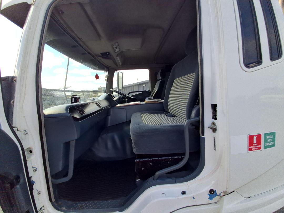 Photo '17' of Mitsubishi Shogun FV350K3 Tipper